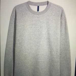 Long sleeve tee/ sweatshirt